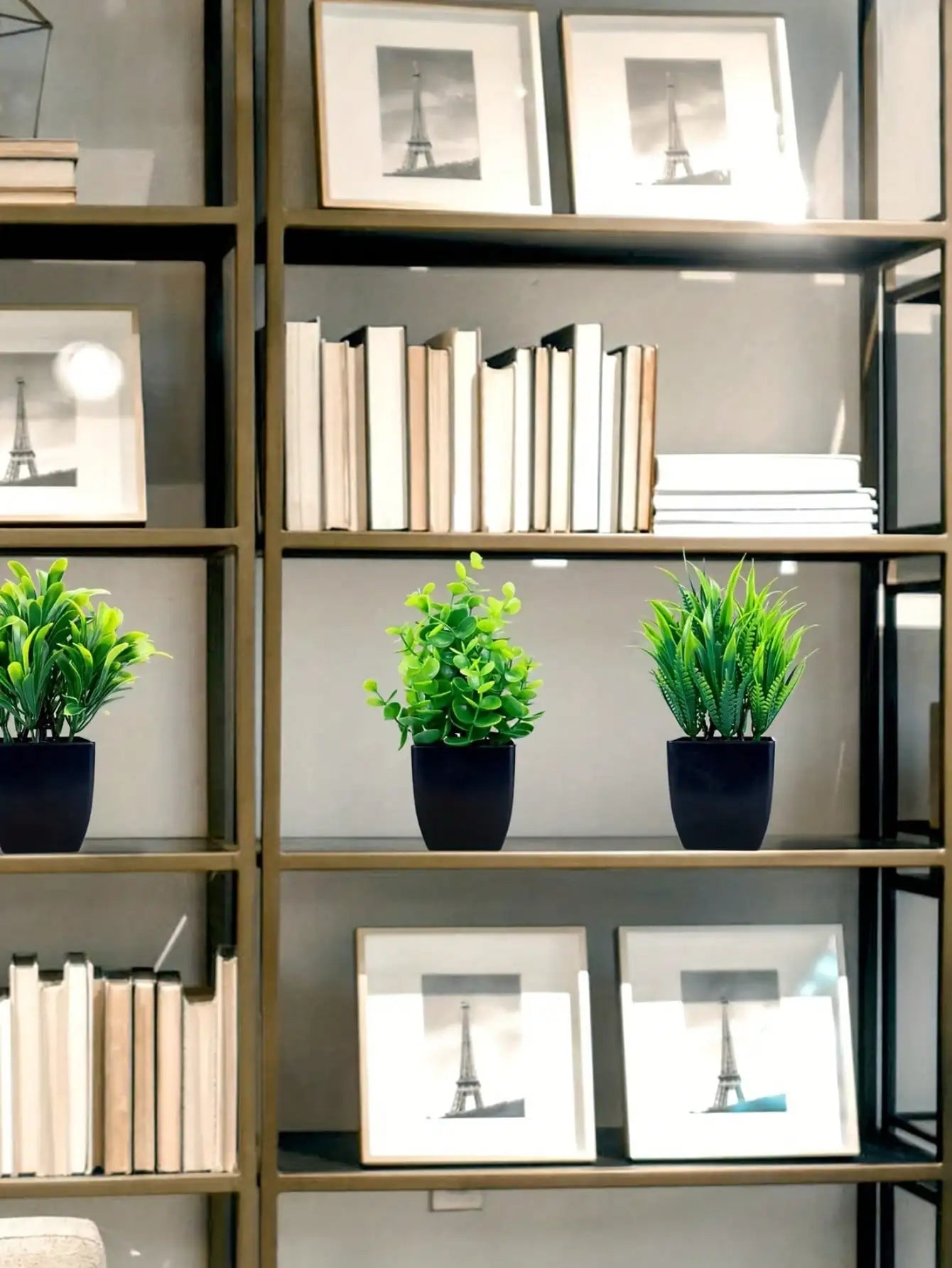 Mini planta artificial de eucalipto em vaso para decoração de interiores I Casa I Escritório I Decoração natural I Interiores I Planta de PVC I Vaso preto