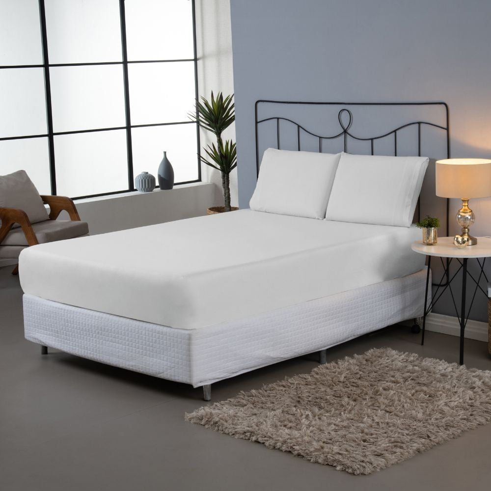 Jogo de Lençol Dia A Dia Liso 3 Peças Queen 80% Algodão / 20% Poliéster Percal 1