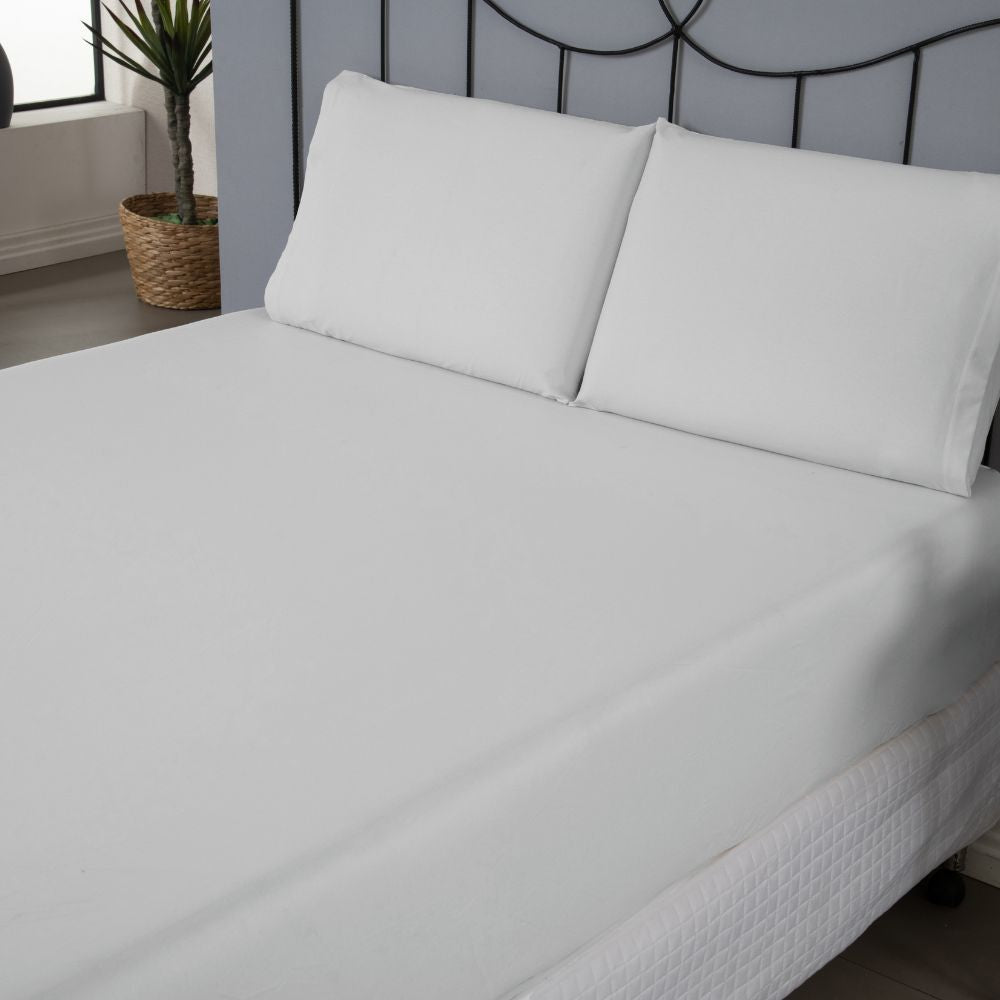 Jogo de Lençol Dia A Dia Liso 3 Peças Queen 80% Algodão / 20% Poliéster Percal 1